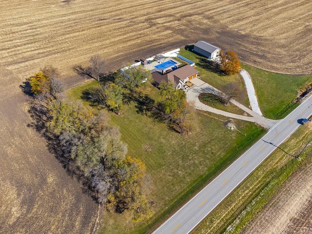 10739 East 3200 N Road Blackstone, IL 61313 - Photo 5 of 73