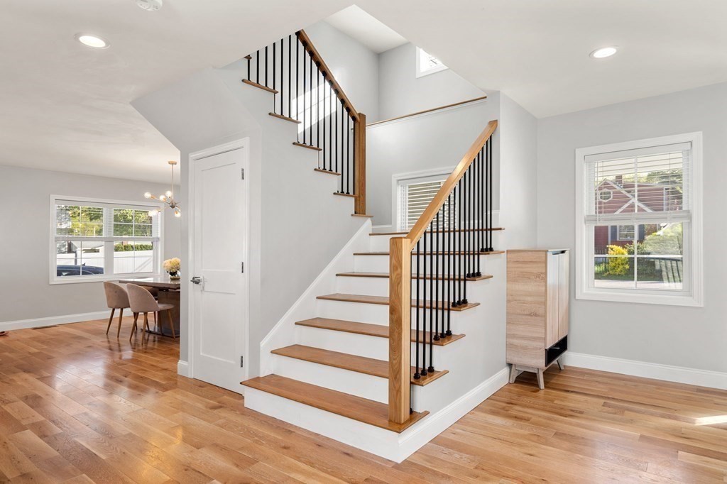 55 Appleton Avenue Hamilton, MA 01982 - Photo 5 of 42 Gallery Image 5
