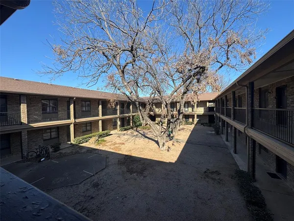 $159,000 | 1421 South 12th Street, Unit 107, Waco, TX 76706