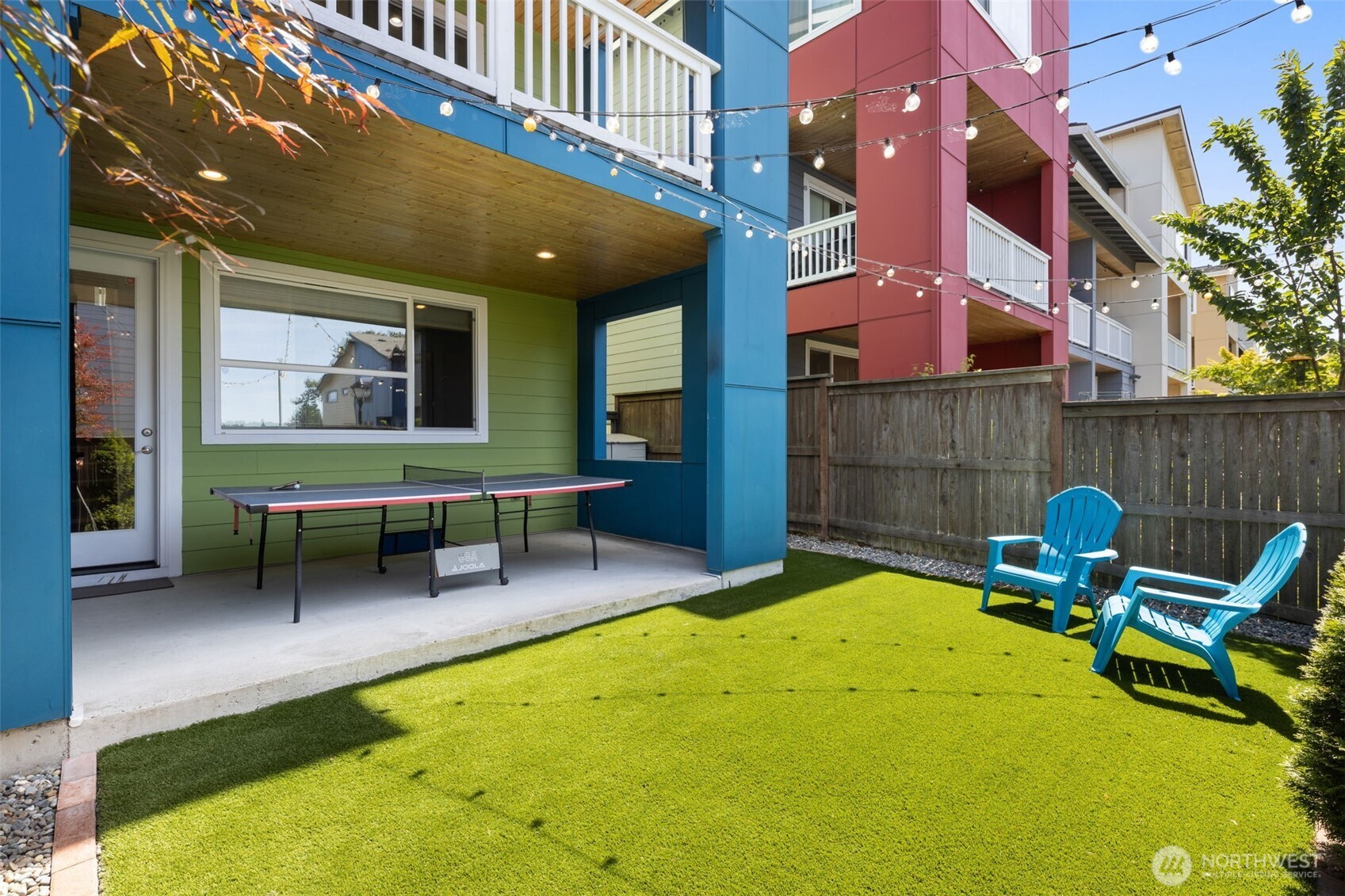 9729 10th Place Southwest Seattle, WA 98106 - Photo 23 of 29