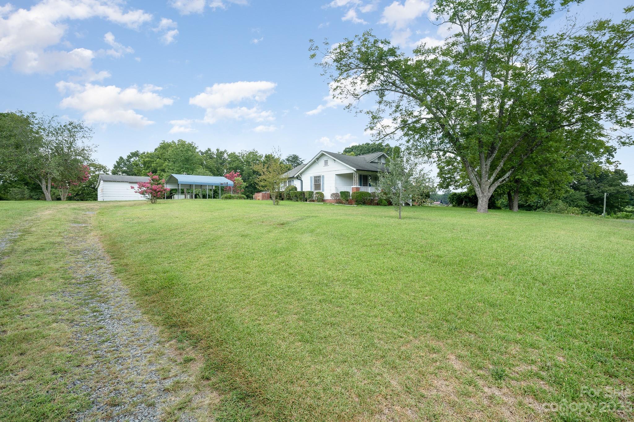 919 Laton Road Albemarle, NC 28001 - Photo 3 of 23 Gallery Image 3