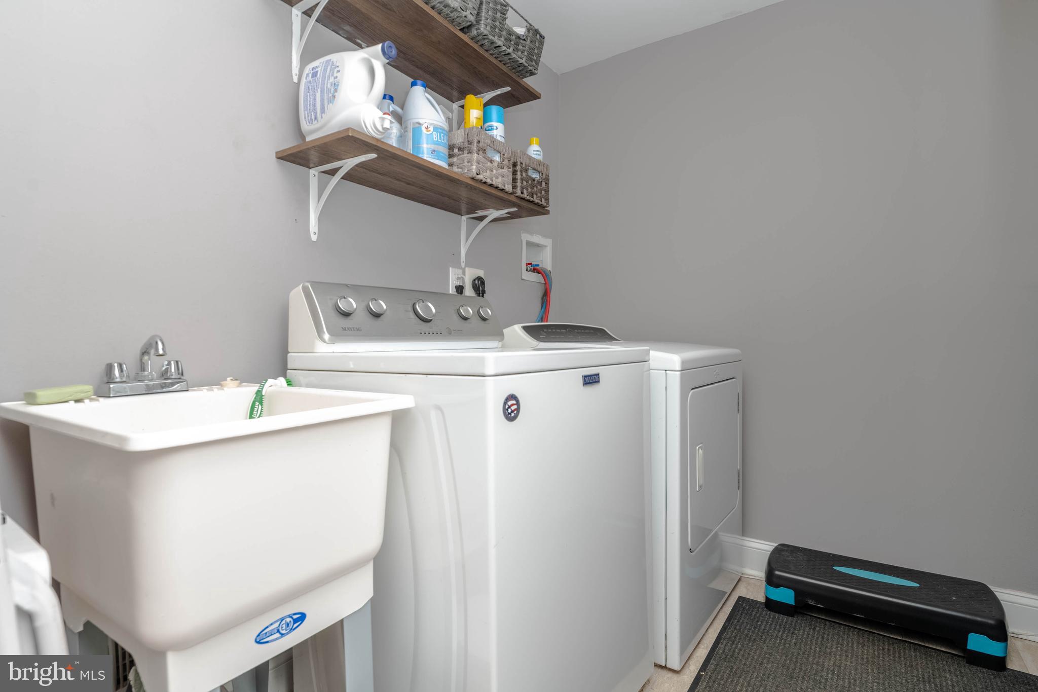 2828 Harford Road Fallston, MD 21047 - Photo 22 of 55 Laundry Room with Utility Sink