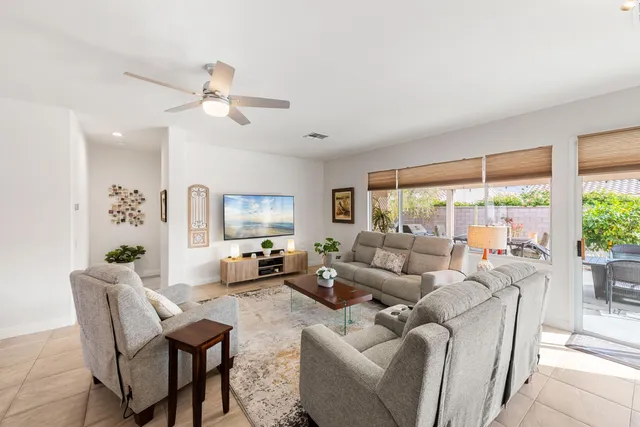 $2,700 | 35846 Palomino Way, Palm Desert, CA 92211