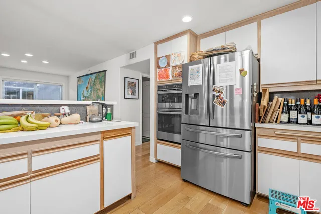 $8,500 | 20 Quarterdeck Street, Unit 1, Marina del Rey, CA 90292