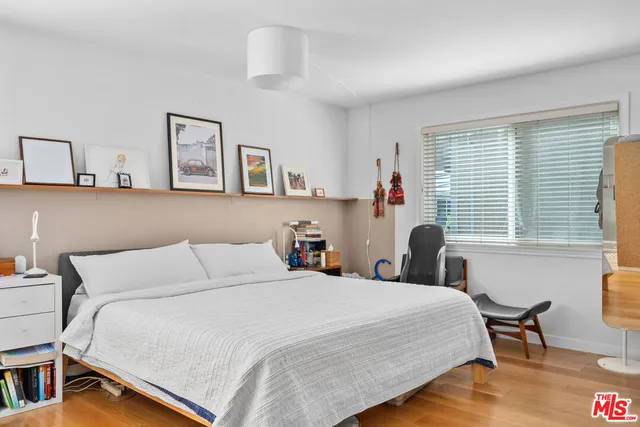 $8,500 | 20 Quarterdeck Street, Unit 1, Marina del Rey, CA 90292