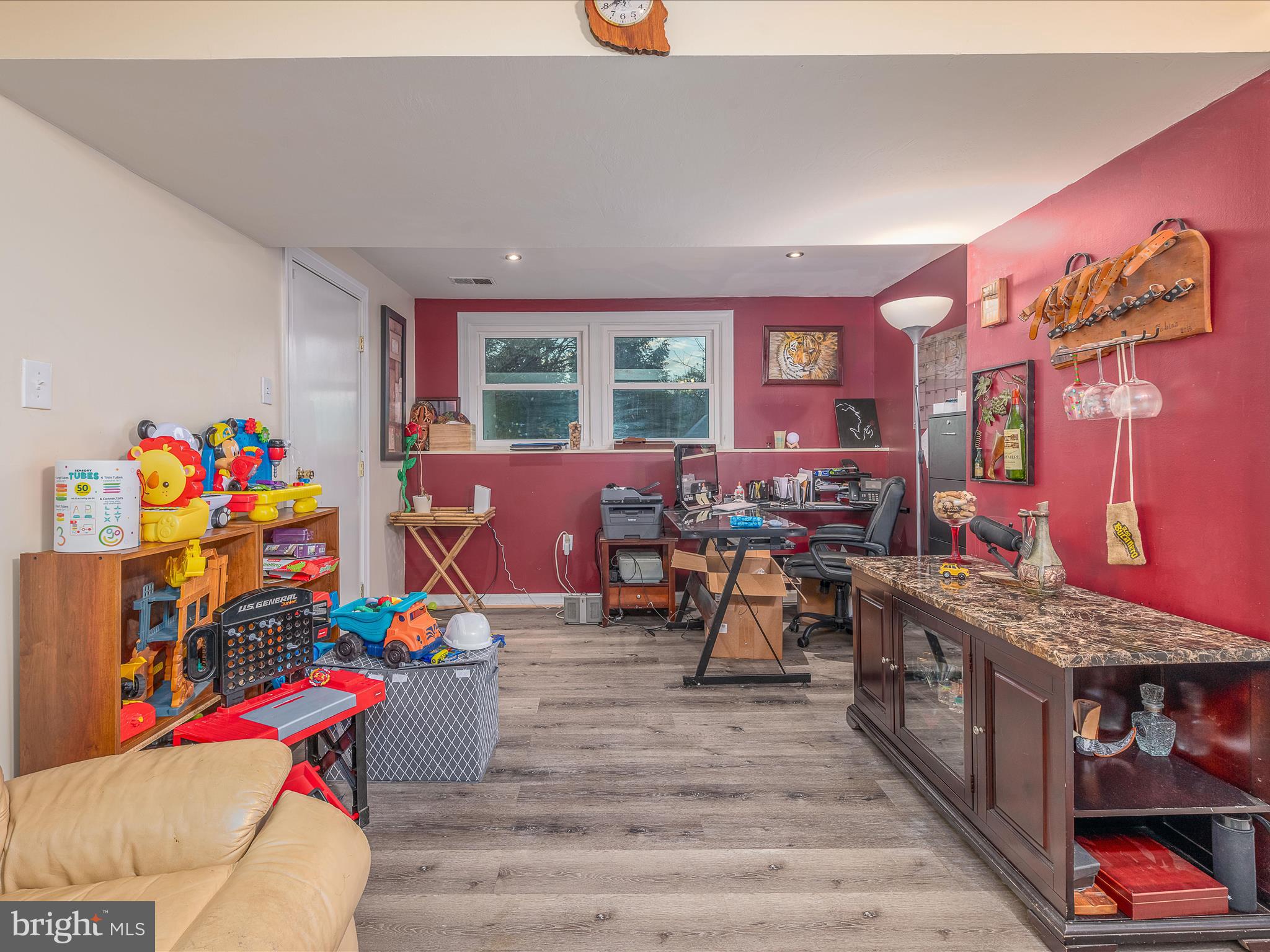 125 Deerfield Place Frederick, MD 21702 - Photo 18 of 34 work from home space or playroom