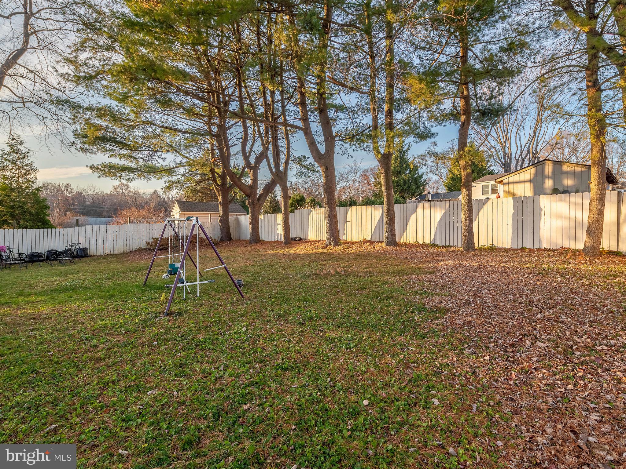 125 Deerfield Place Frederick, MD 21702 - Photo 28 of 34 Beyond the huge yard is level and lush w/ grass