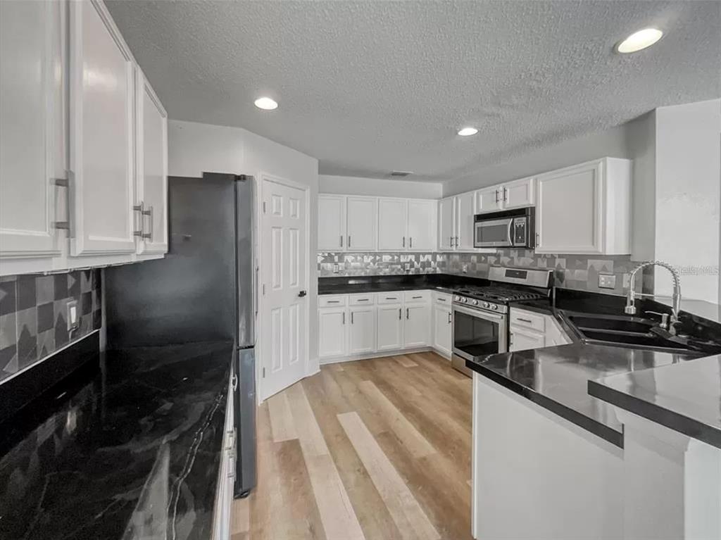 163 Rona Lane Davenport, FL 33897 - Photo 11 of 21