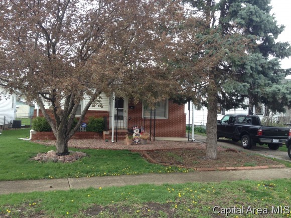 2249 East Reservoir Street Springfield, IL 62702 - Photo 2 of 2