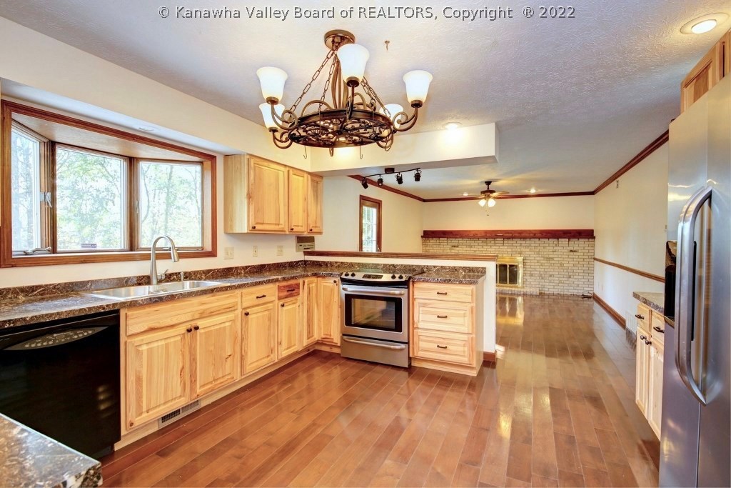 119 Summit Ridge Road Hurricane, WV 25526 - Photo 11 of 29 Gallery Image 11