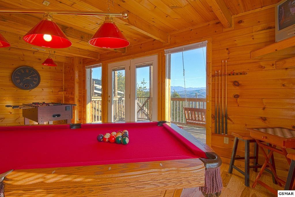 2092 Bluff Mountain Road Sevierville, TN 37876 - Photo 8 of 34
