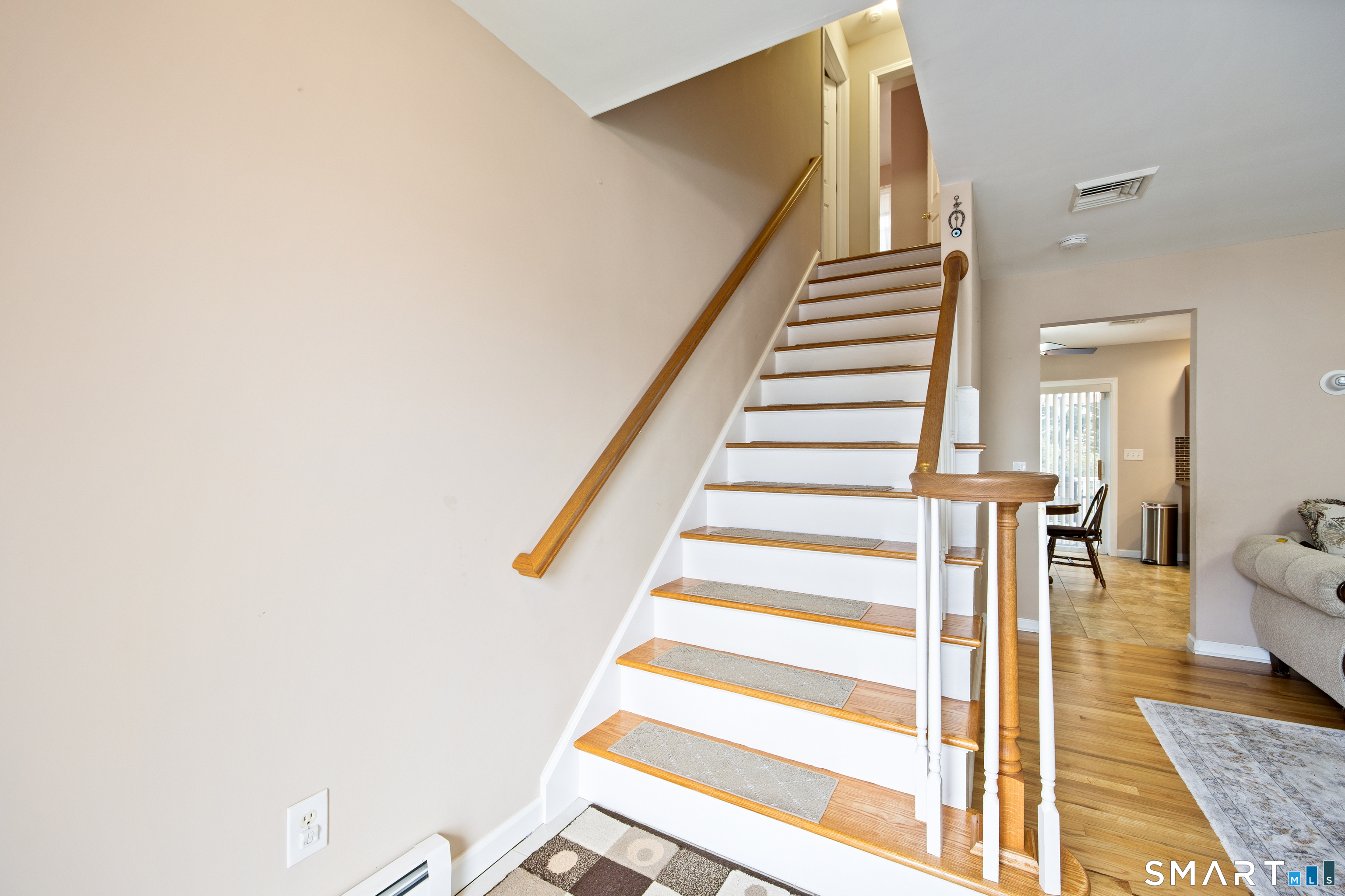 124 Russell Street Waterbury, CT 06708 - Photo 13 of 28 Gallery Image 13