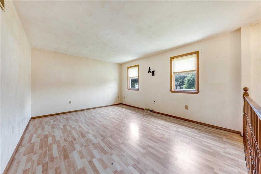 912 Chapel Road Monaca, PA 15061 - Photo 13 of 23 Gallery Image 13