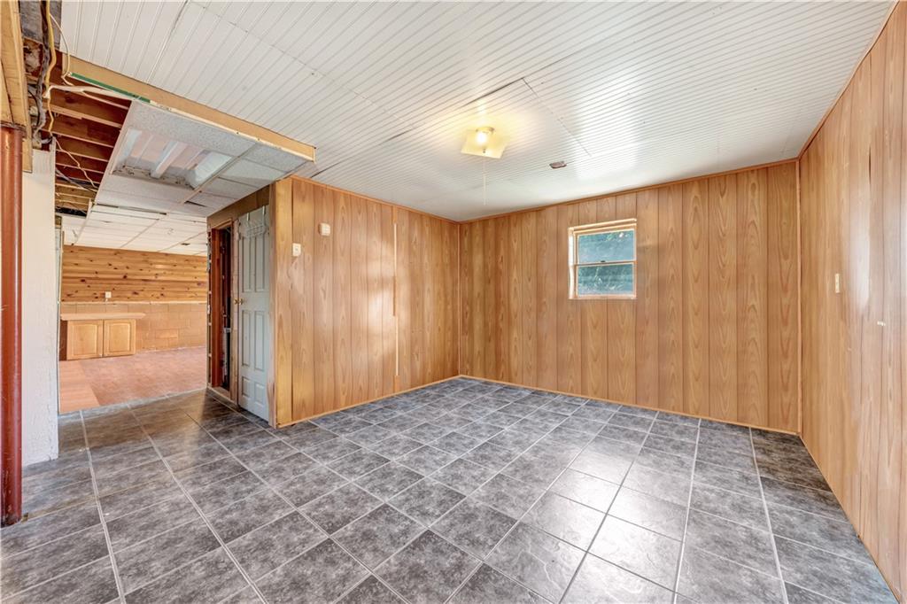 912 Chapel Road Monaca, PA 15061 - Photo 19 of 23 Gallery Image 19