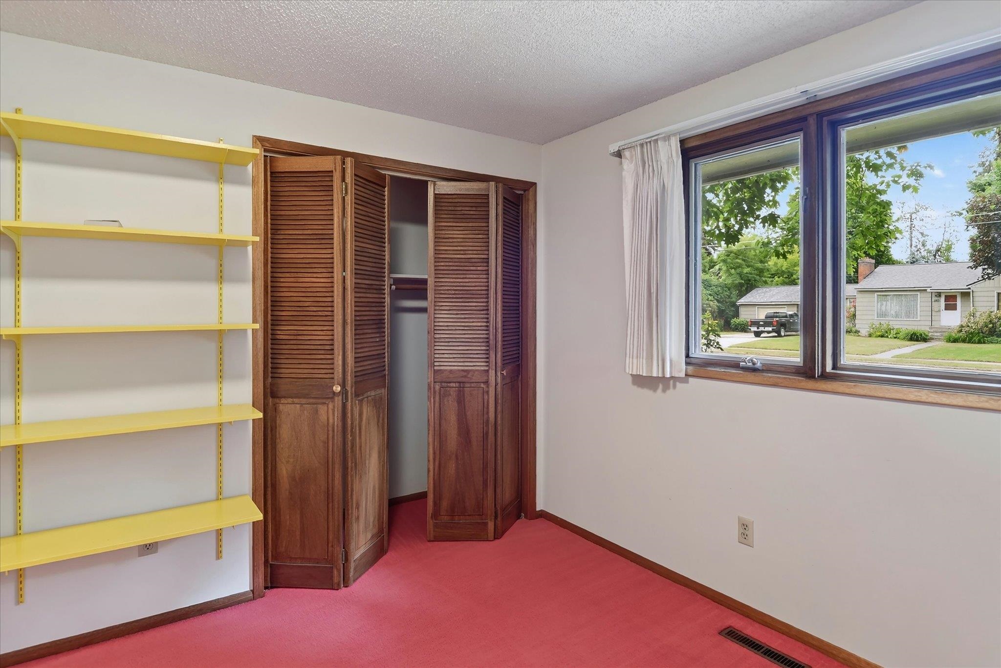 204 West 33rd Avenue Spokane, WA 99203 - Photo 17 of 37