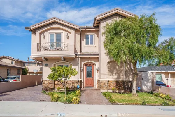 $7,800 | 2005 Robinson Street, Unit B, Redondo Beach, CA 90278