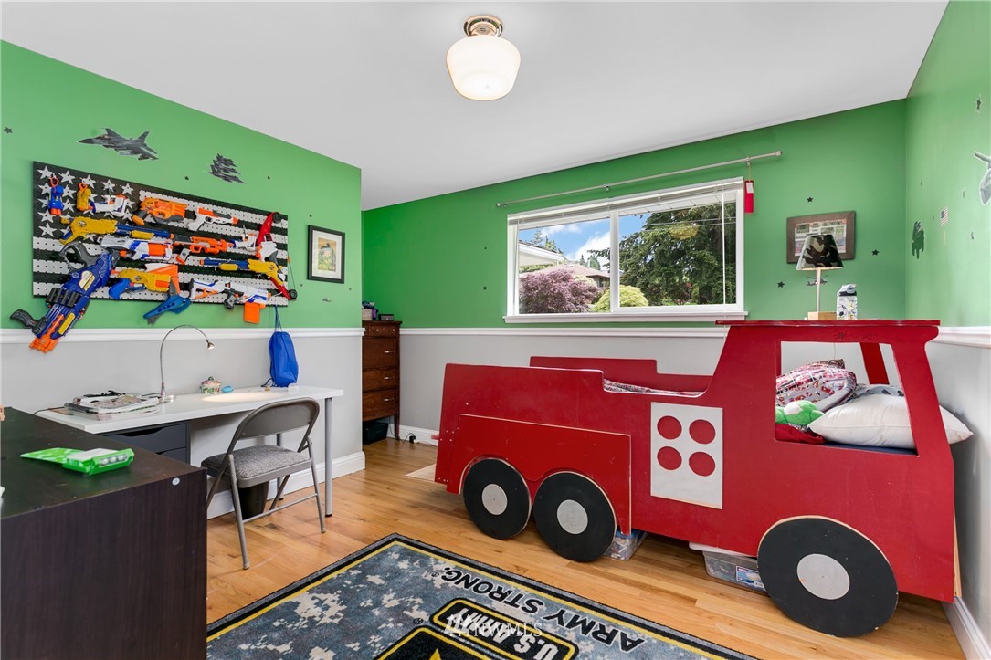 8807 233rd Place Southwest Edmonds, WA 98026 - Photo 17 of 24 Gallery Image 17
