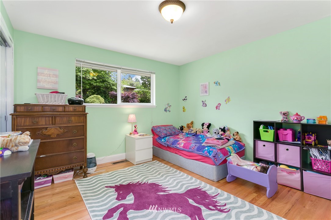8807 233rd Place Southwest Edmonds, WA 98026 - Photo 18 of 24 Gallery Image 18