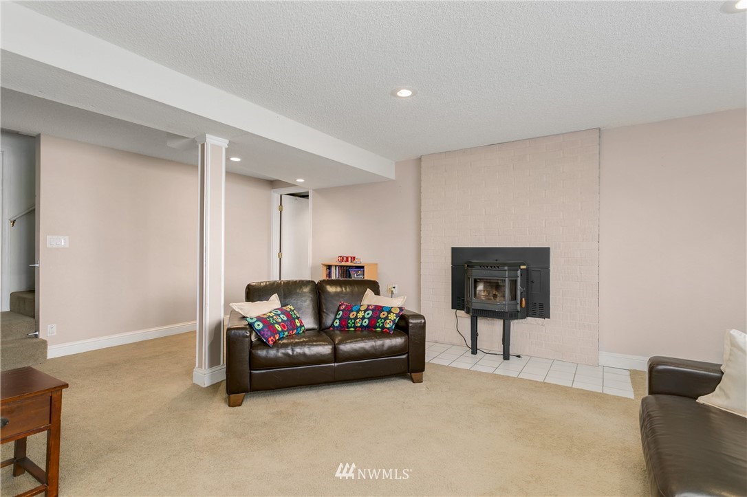 8807 233rd Place Southwest Edmonds, WA 98026 - Photo 22 of 24 Gallery Image 22