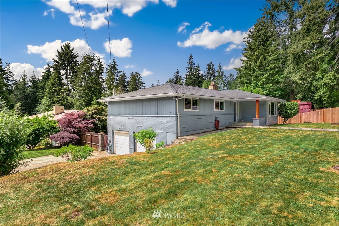 8807 233rd Place Southwest Edmonds, WA 98026 - Photo 4 of 24 Gallery Image 4