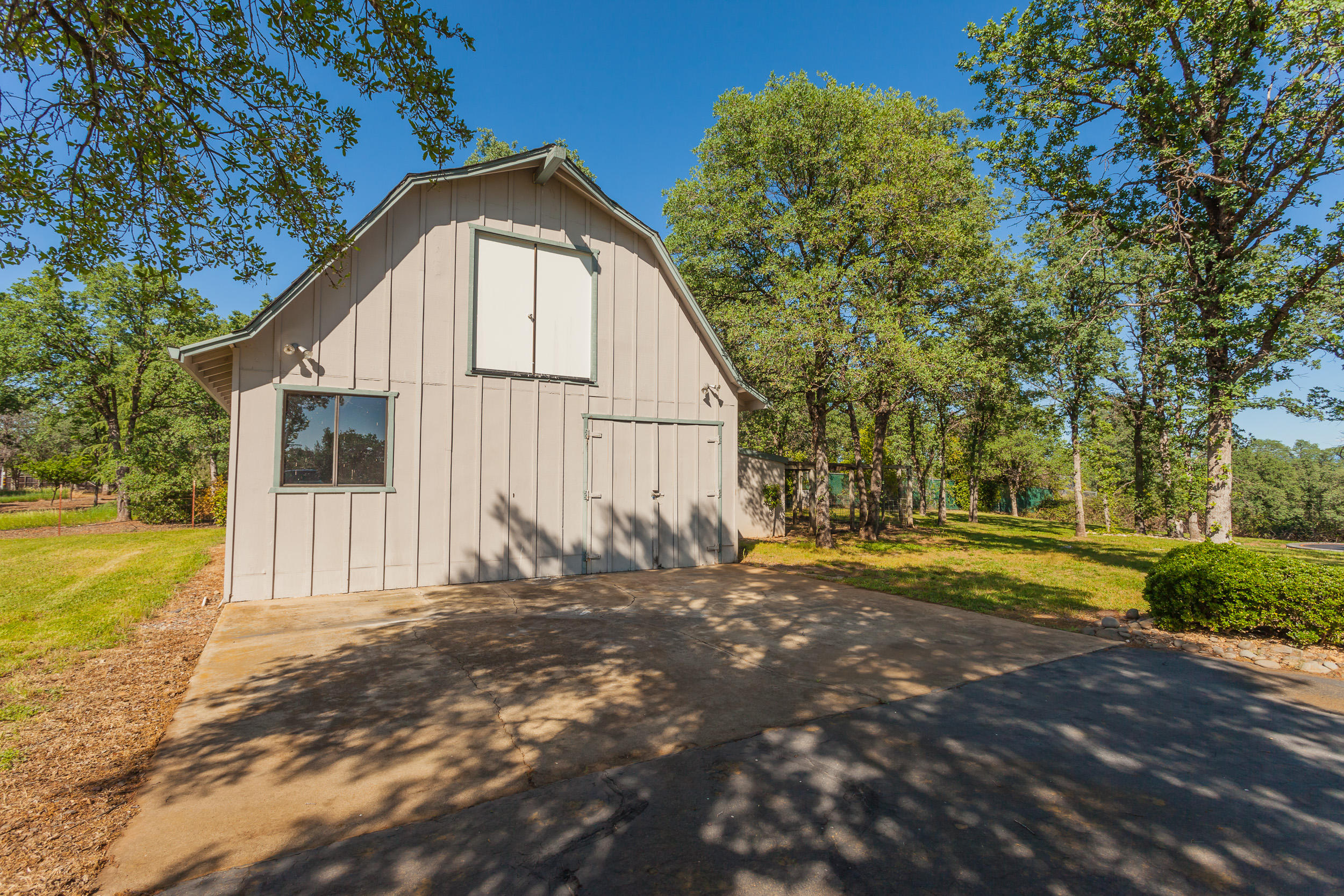 10407 Sundance Road Palo Cedro, CA 96073 - Photo 23 of 35 10407Sundance-Exterior-MLS-14.jpg