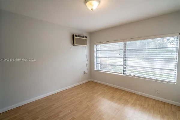 $5,600 | 475 South Shore Drive, Miami Beach, FL 33141