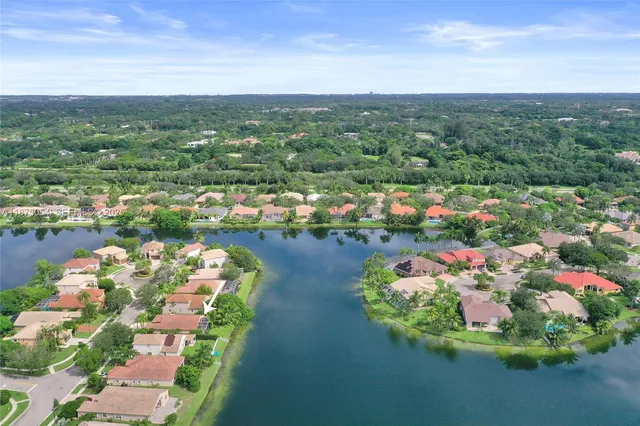 $749,900 | 1947 Northwest 130th Avenue, Pembroke Pines, FL 33028