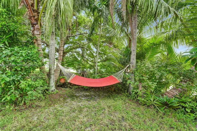 $749,900 | 1947 Northwest 130th Avenue, Pembroke Pines, FL 33028