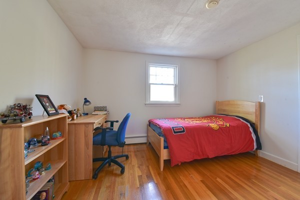 69 Royalston Road Wellesley, MA 02481 - Photo 14 of 19