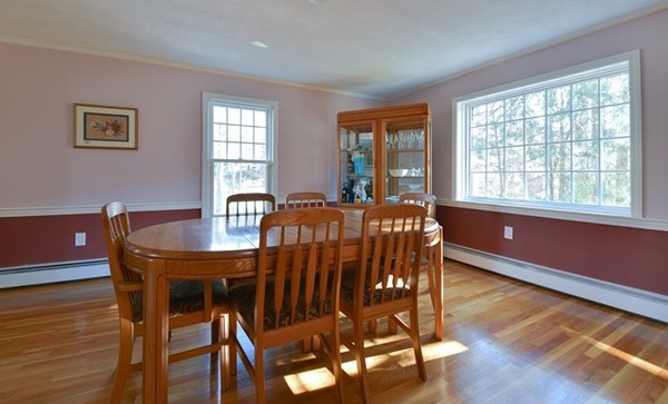 69 Royalston Road Wellesley, MA 02481 - Photo 6 of 19