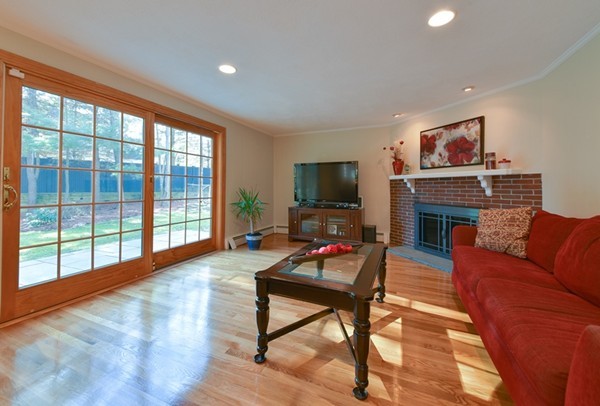 69 Royalston Road Wellesley, MA 02481 - Photo 10 of 19