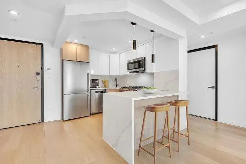 $535,000 | 116-17 Grosvenor Lane, Unit 6C | Kew Gardens