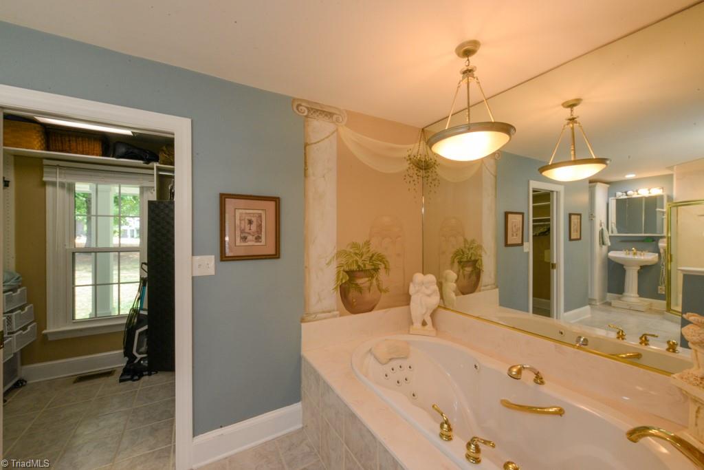 3600 Rockingham Road South Greensboro, NC 27407 - Photo 29 of 49