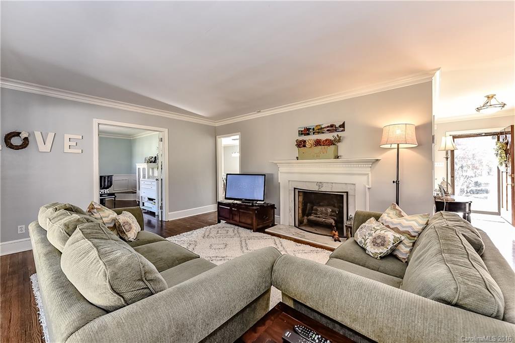3401 Mountainbrook Road Charlotte, NC 28210 - Photo 4 of 24 Gallery Image 4