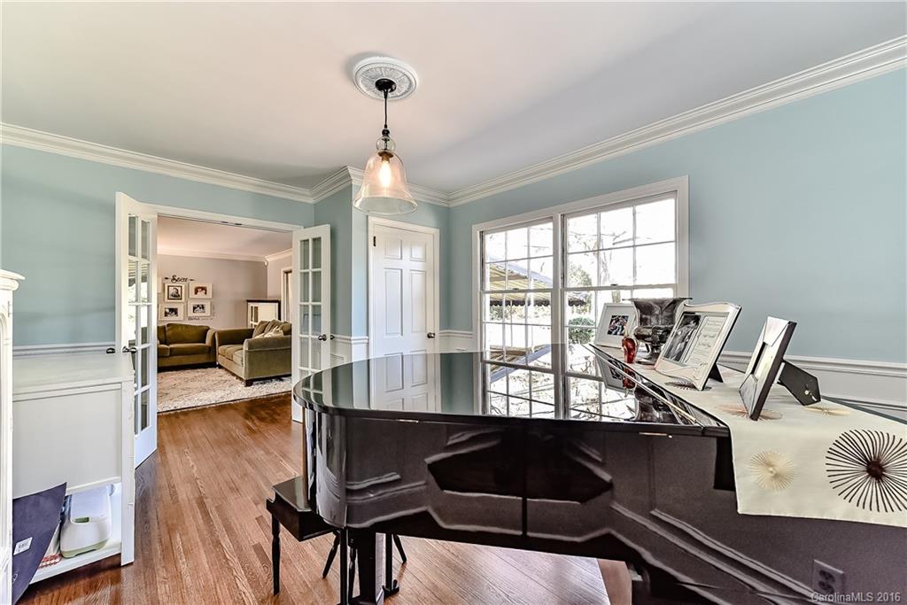 3401 Mountainbrook Road Charlotte, NC 28210 - Photo 6 of 24 Gallery Image 6