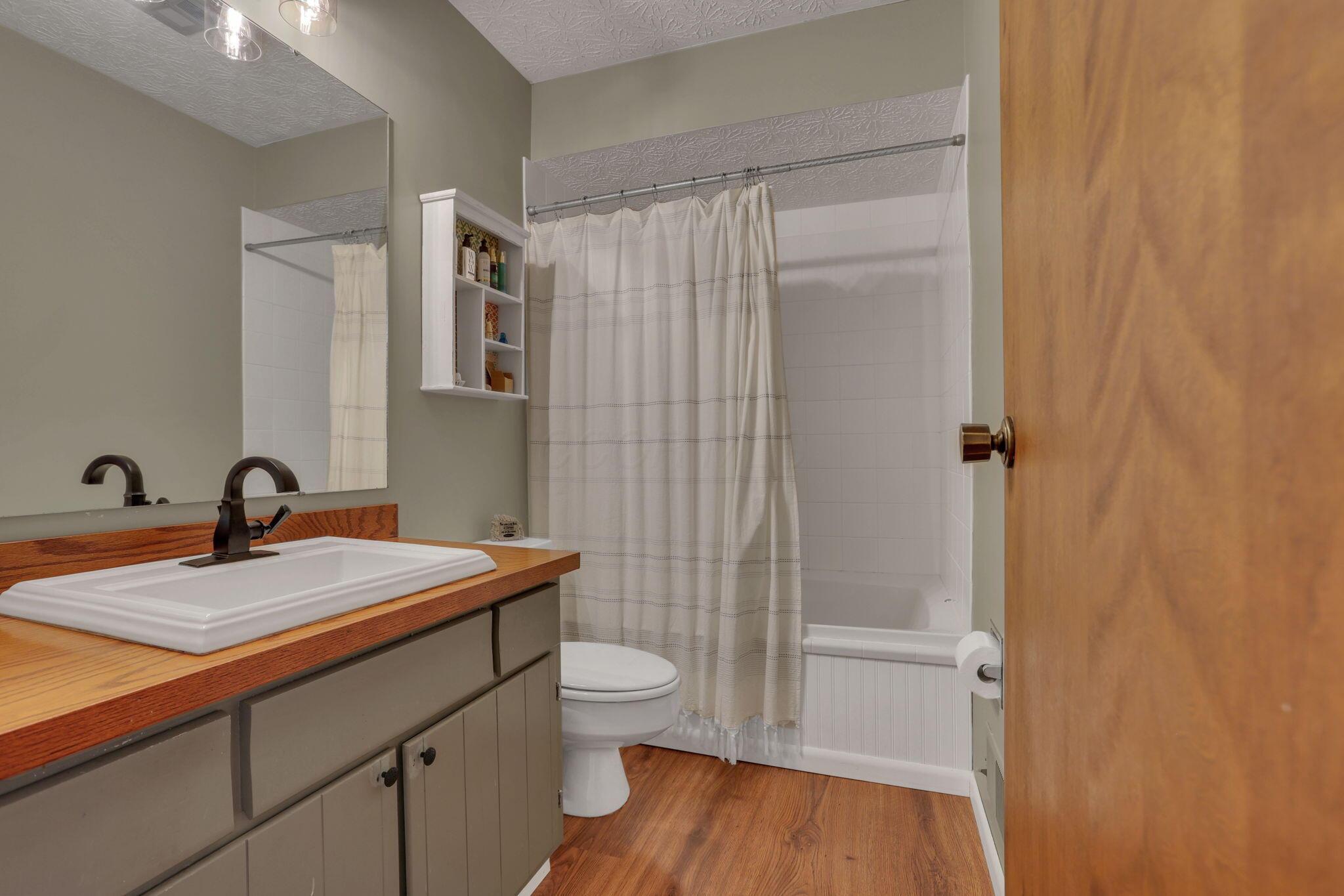 6565 Taggart Road Delaware, OH 43015 - Photo 17 of 82 26-web-or-mls-7W3A9634