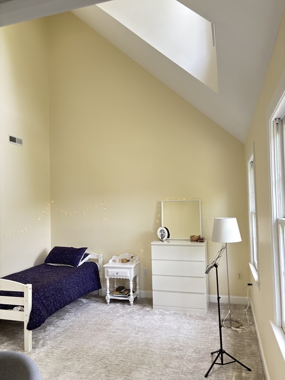 135 Shawsheen Road Bedford, MA 01730 - Photo 16 of 33