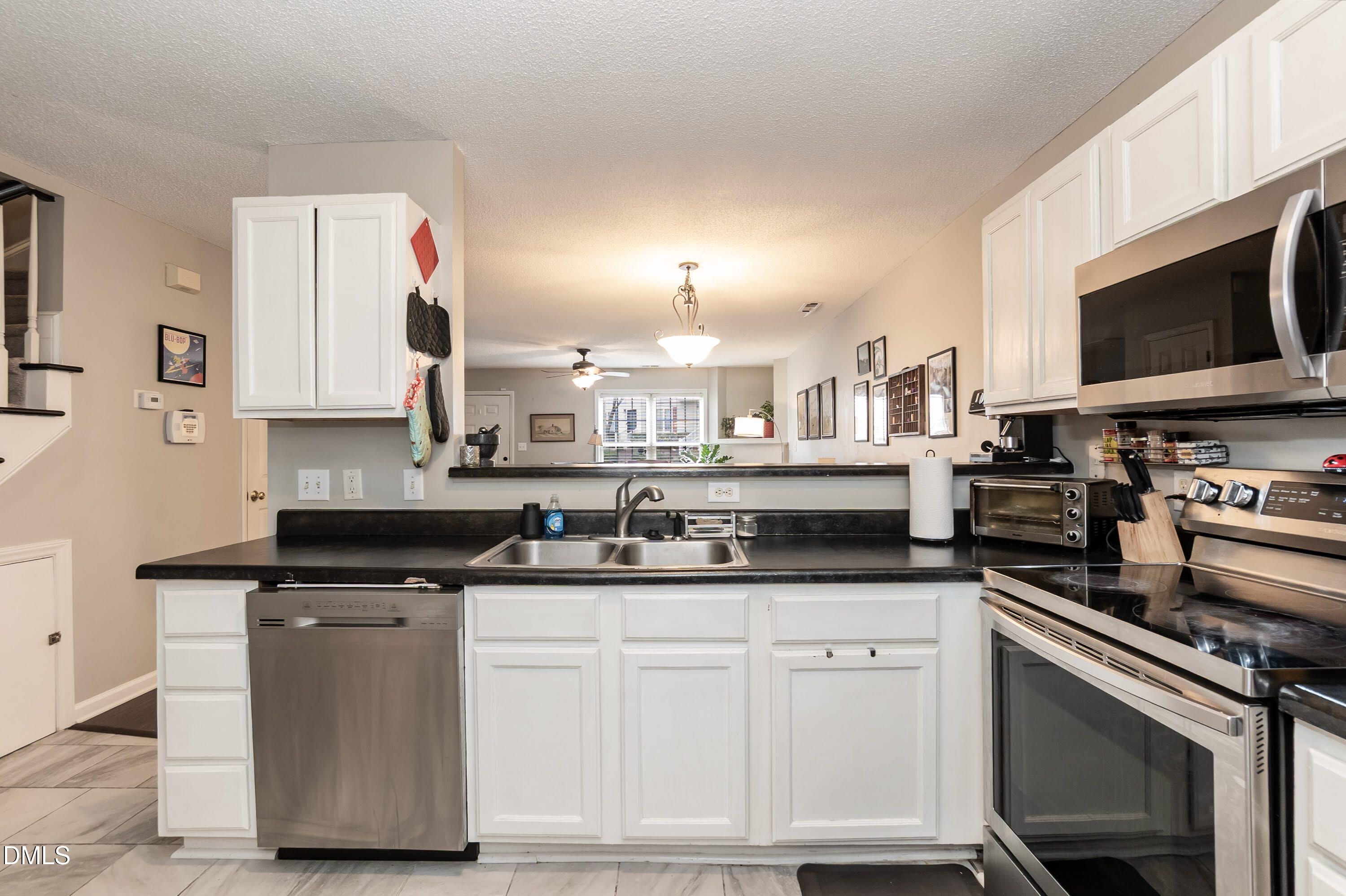 2213 Violet Bluff Court Raleigh, NC 27610 - Photo 11 of 26 Kitchen 04