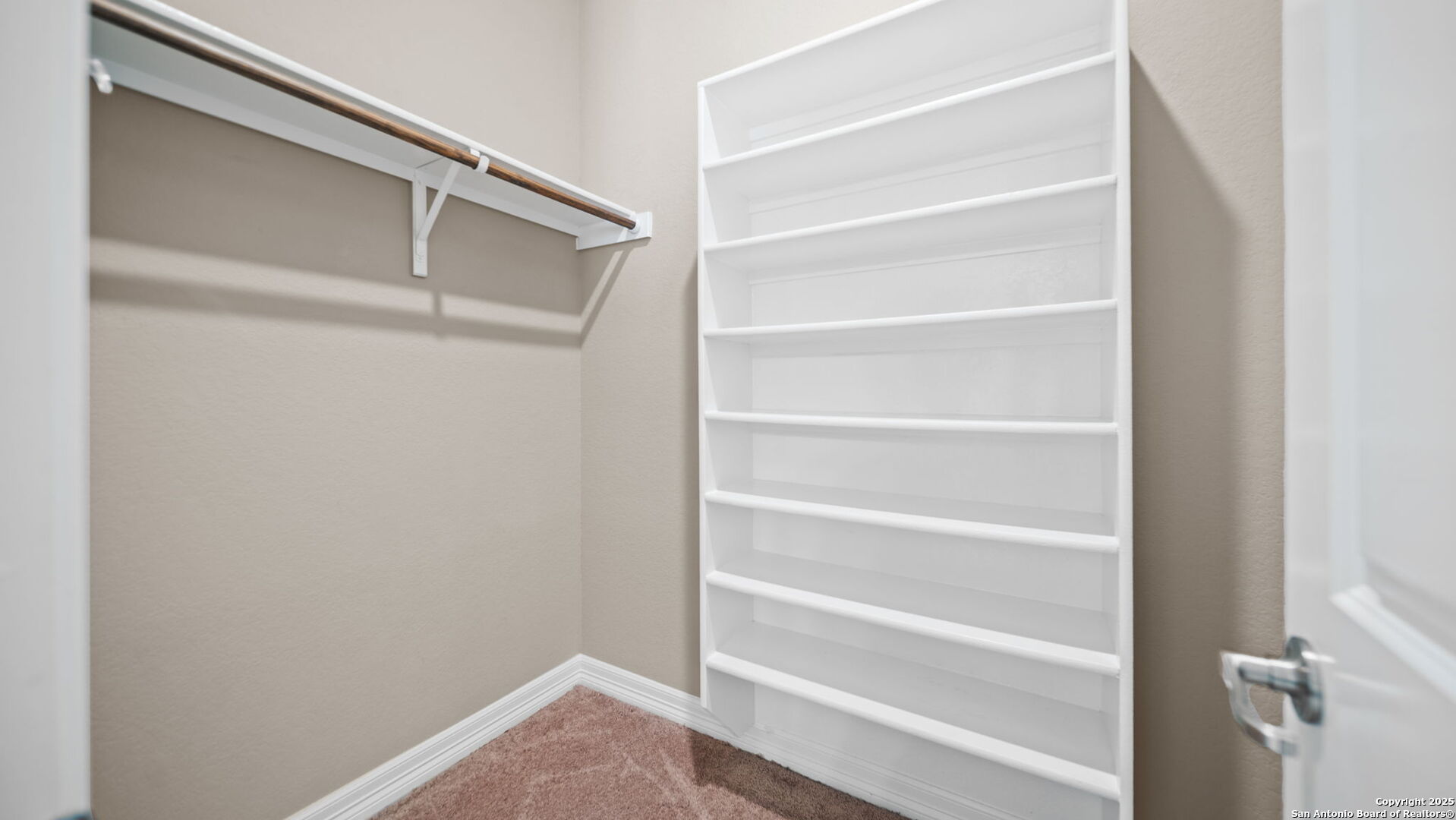 287 Cascade Trail Castroville, TX 78009 - Photo 37 of 44