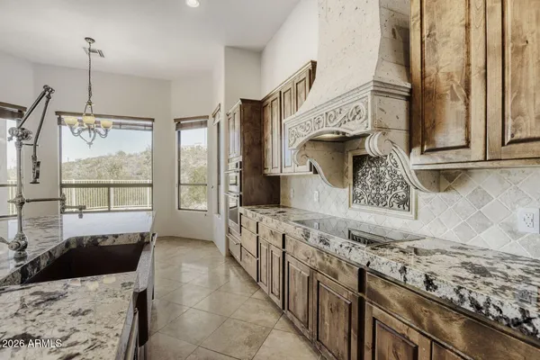 $950,000 | 1642 West Mandalay Lane, Phoenix, AZ 85023
