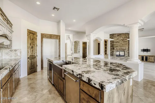 $950,000 | 1642 West Mandalay Lane, Phoenix, AZ 85023