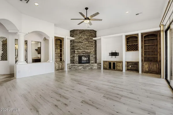 $950,000 | 1642 West Mandalay Lane, Phoenix, AZ 85023