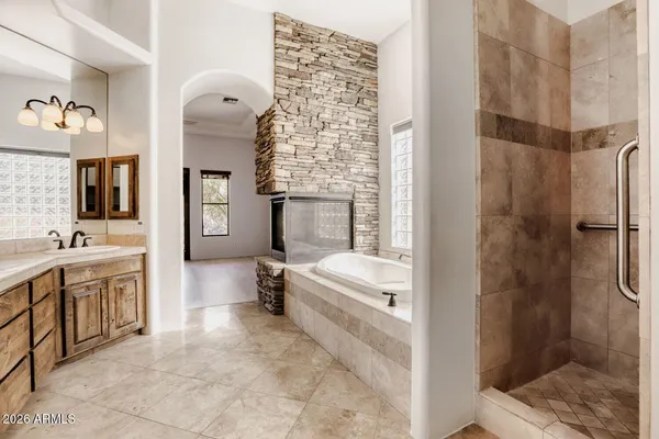 $950,000 | 1642 West Mandalay Lane, Phoenix, AZ 85023