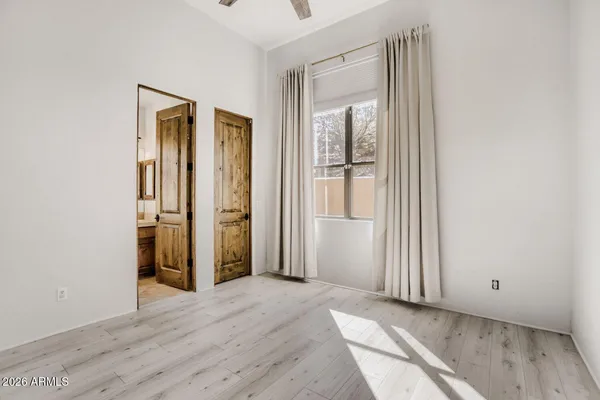 $950,000 | 1642 West Mandalay Lane, Phoenix, AZ 85023