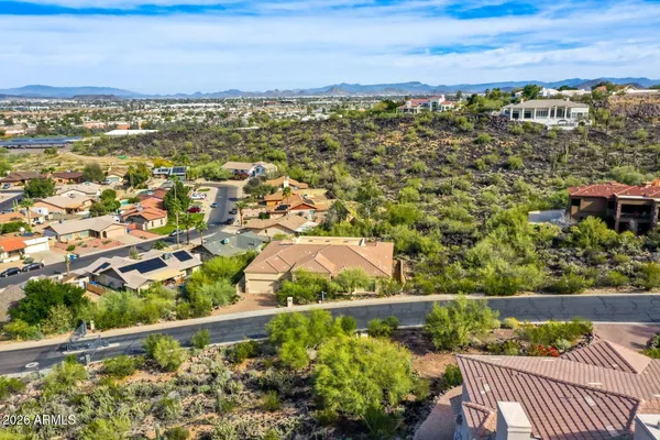 $950,000 | 1642 West Mandalay Lane, Phoenix, AZ 85023