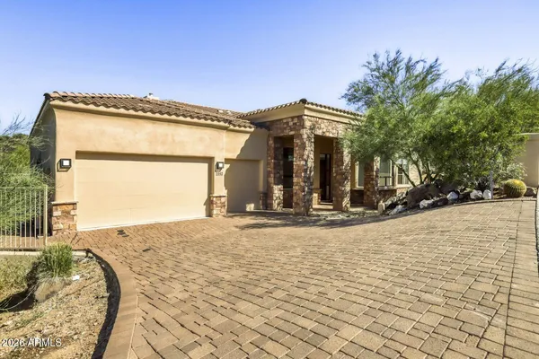 $950,000 | 1642 West Mandalay Lane, Phoenix, AZ 85023