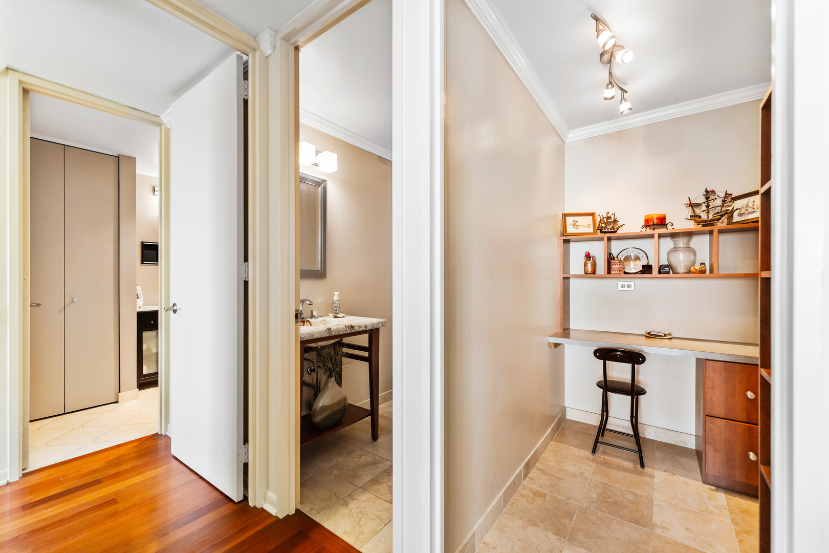 360 East Randolph Street, Unit 2102 Chicago, IL 60601 - Photo 15 of 38