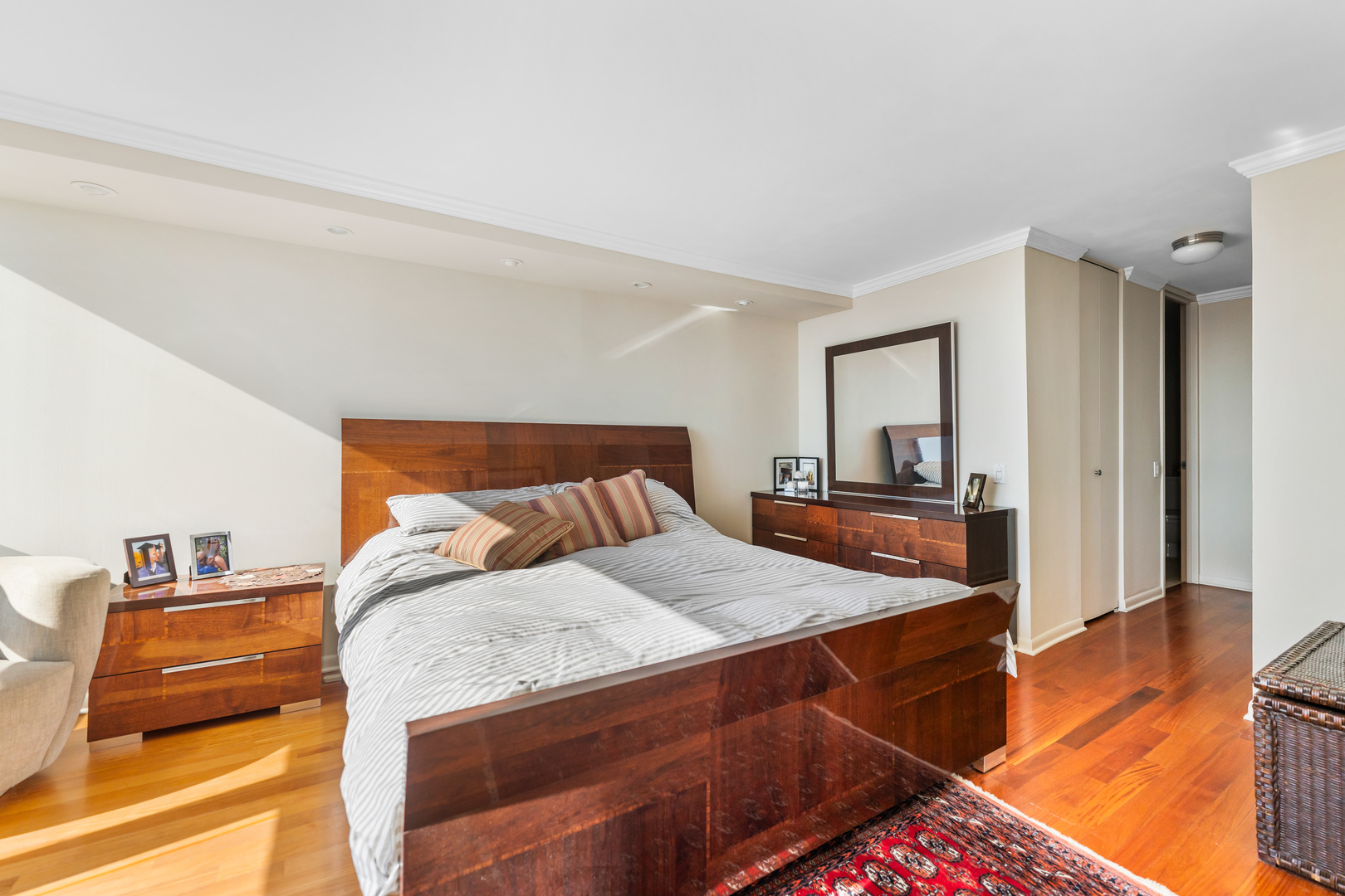360 East Randolph Street, Unit 2102 Chicago, IL 60601 - Photo 19 of 38