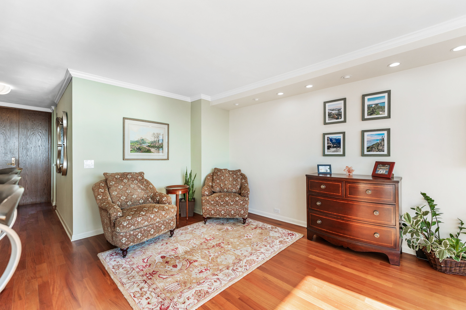 360 East Randolph Street, Unit 2102 Chicago, IL 60601 - Photo 9 of 38