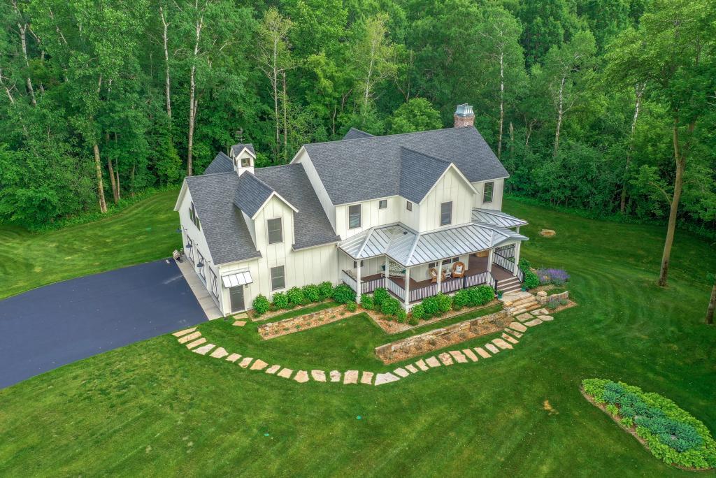 359 Mitchell Road Hudson, WI 54016 - Photo 1 of 1 Gallery Image 1